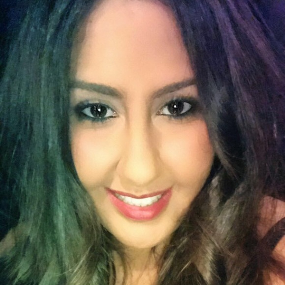 Meet your Posher, Priscilla - Picture 1 of 1